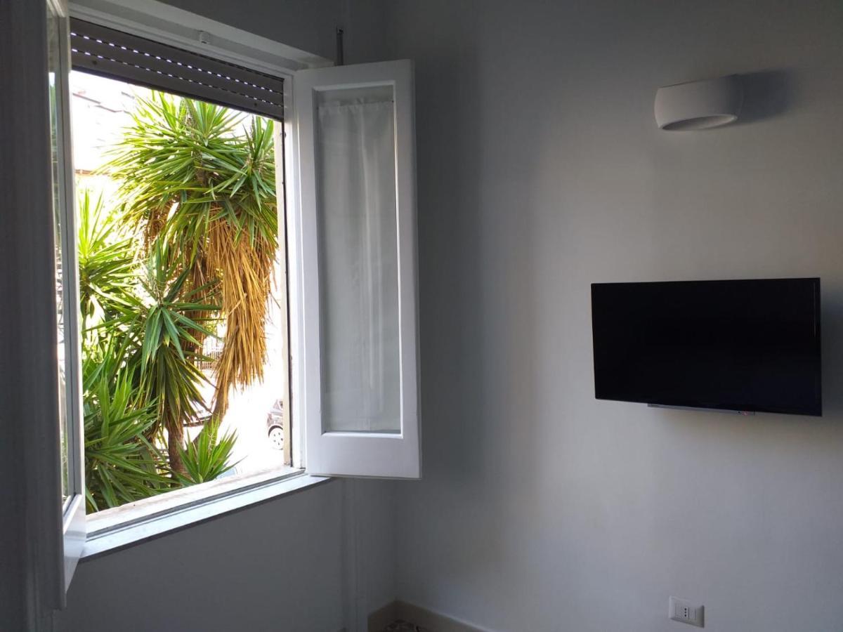 B&B Le Muse Кротоне Экстерьер фото