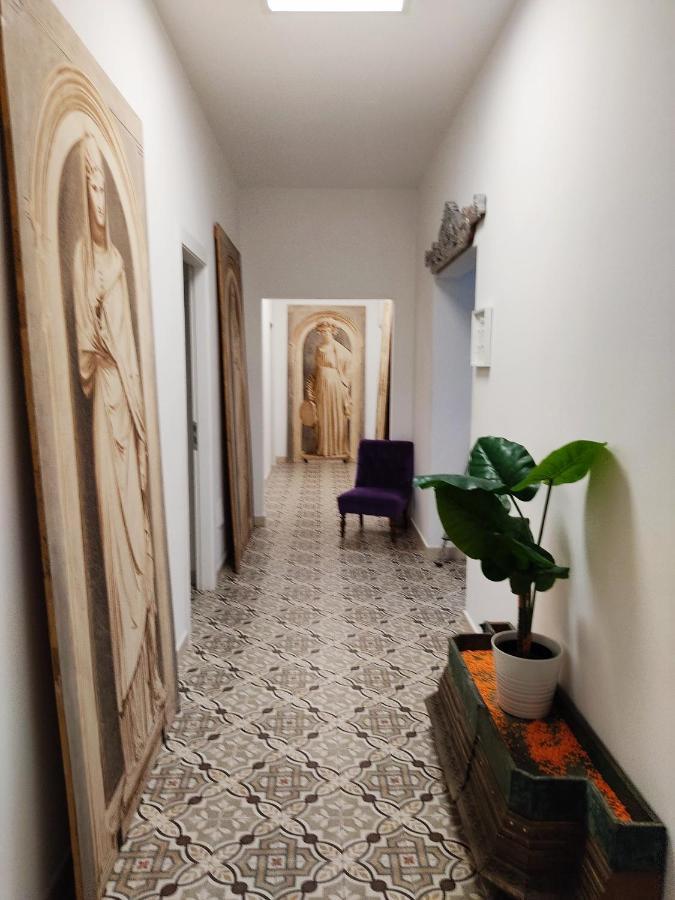 B&B Le Muse Кротоне Экстерьер фото